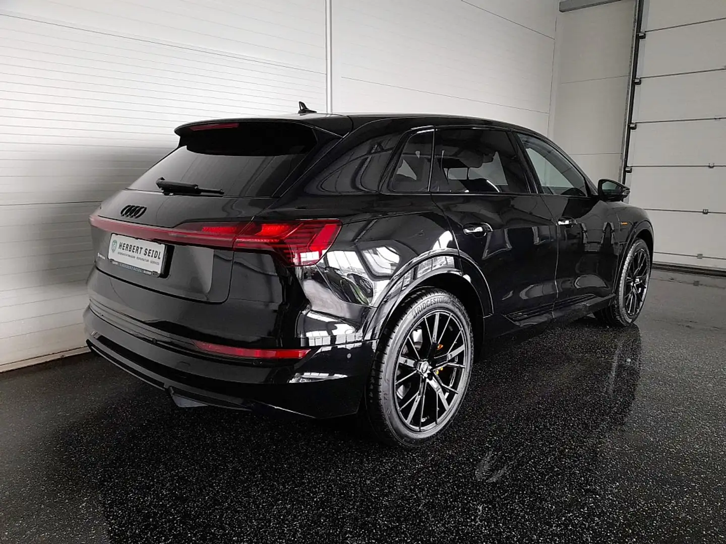 Audi e-tron 55 quattro S-LINE BLACK EDITION *NP: € 105.744,... Schwarz - 2
