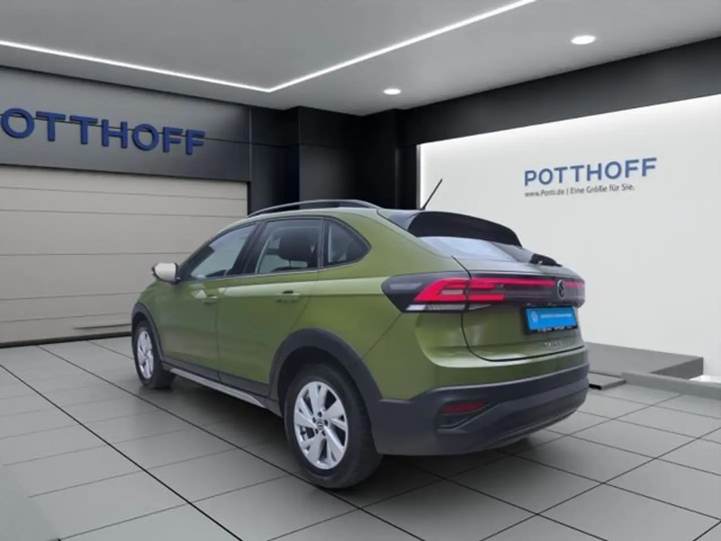 Volkswagen Taigo 1.0 TSI LIFE KLIMA PDC LED SHZG LM16 Grün - 2