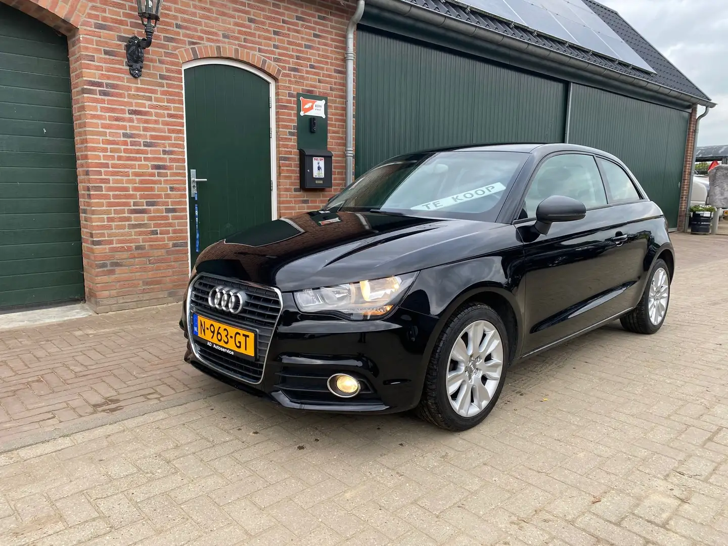 Audi A1 A1 1.2 TFSI Attr. PL. Zwart - 1