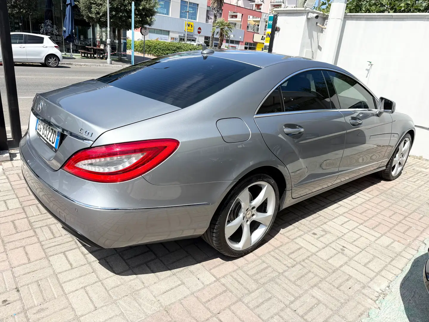 Mercedes-Benz CLS 350 cdi BlueEFFICIENCY Gri - 2