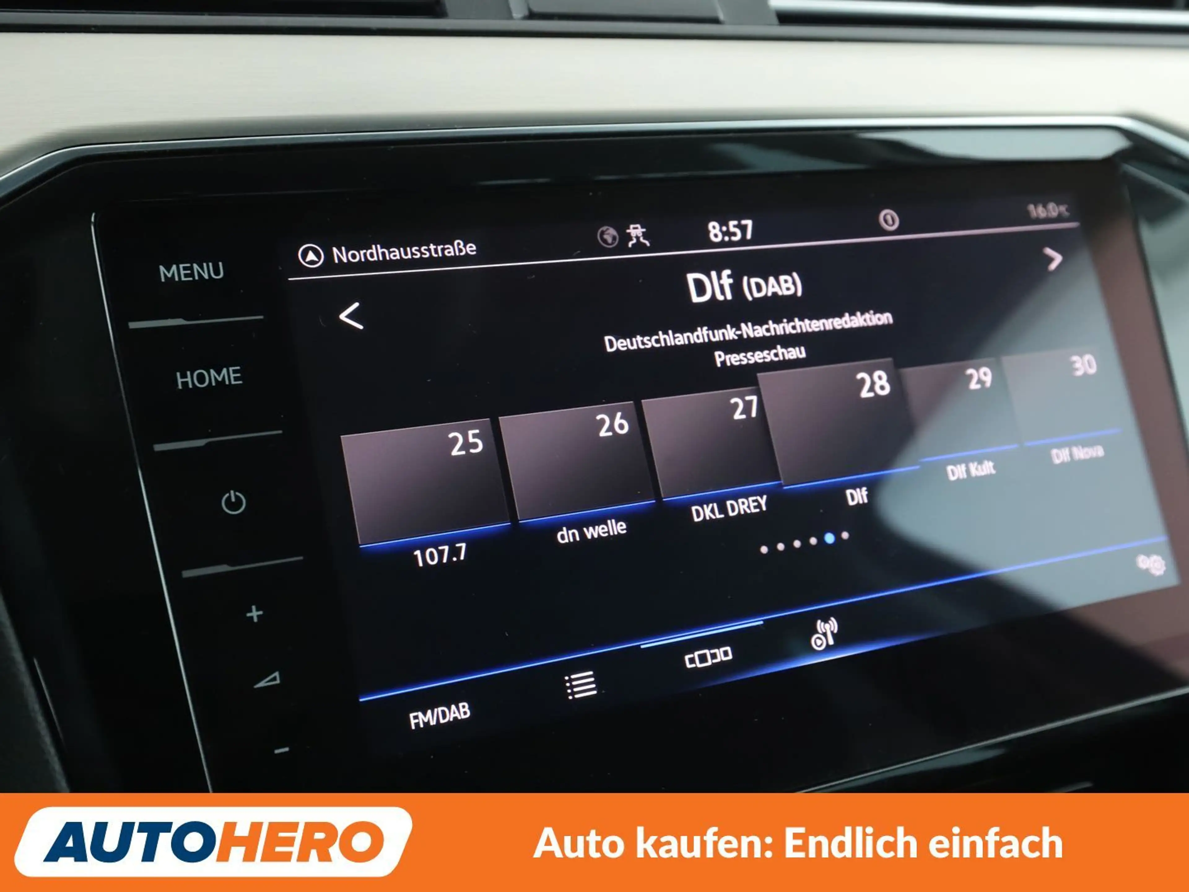 Volkswagen Passat 2.0 TDI Elegance Aut.*NAVI*VC*CAM*SHZ* — photo 21