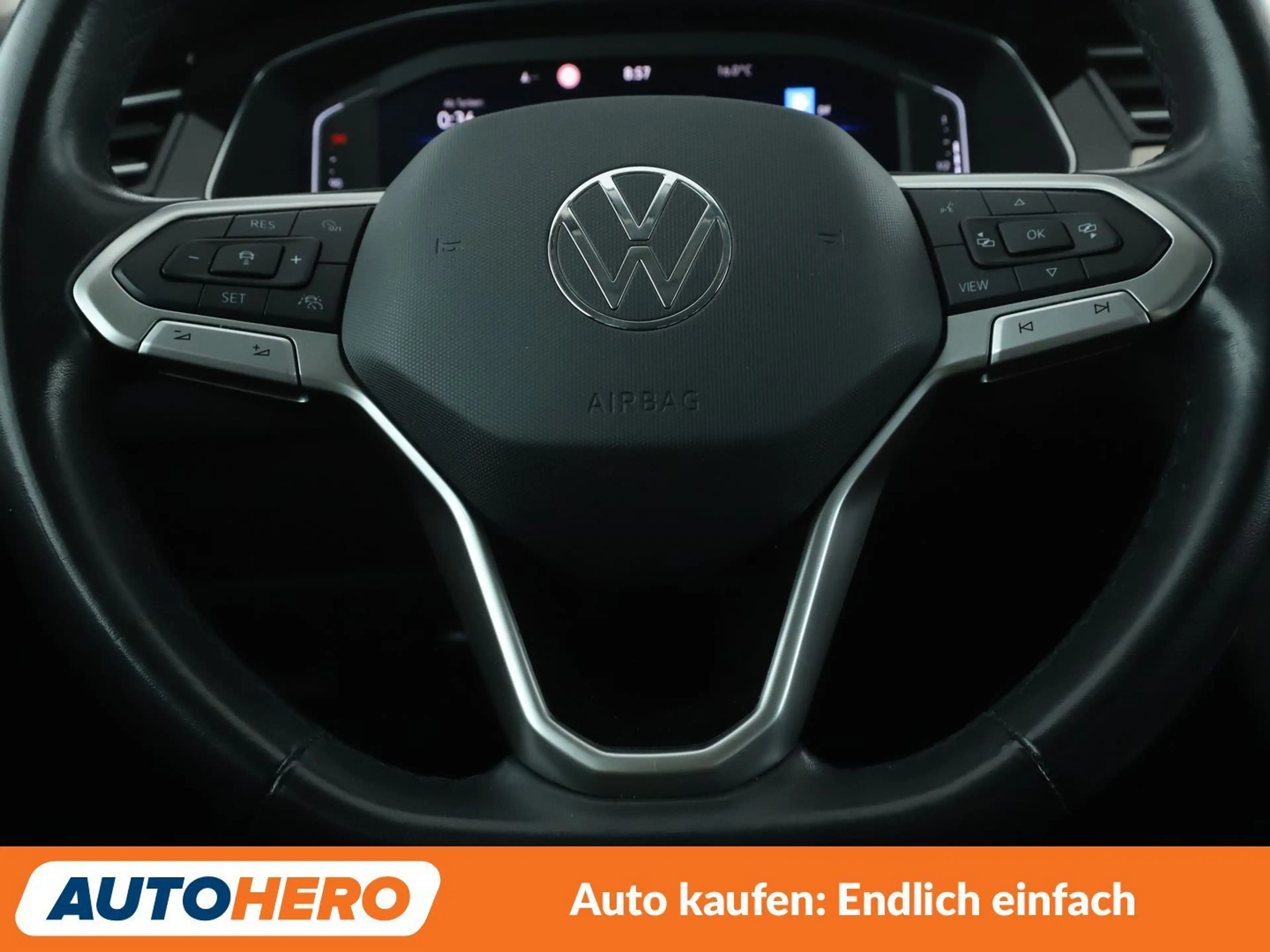 Volkswagen Passat 2.0 TDI Elegance Aut.*NAVI*VC*CAM*SHZ* — photo 19