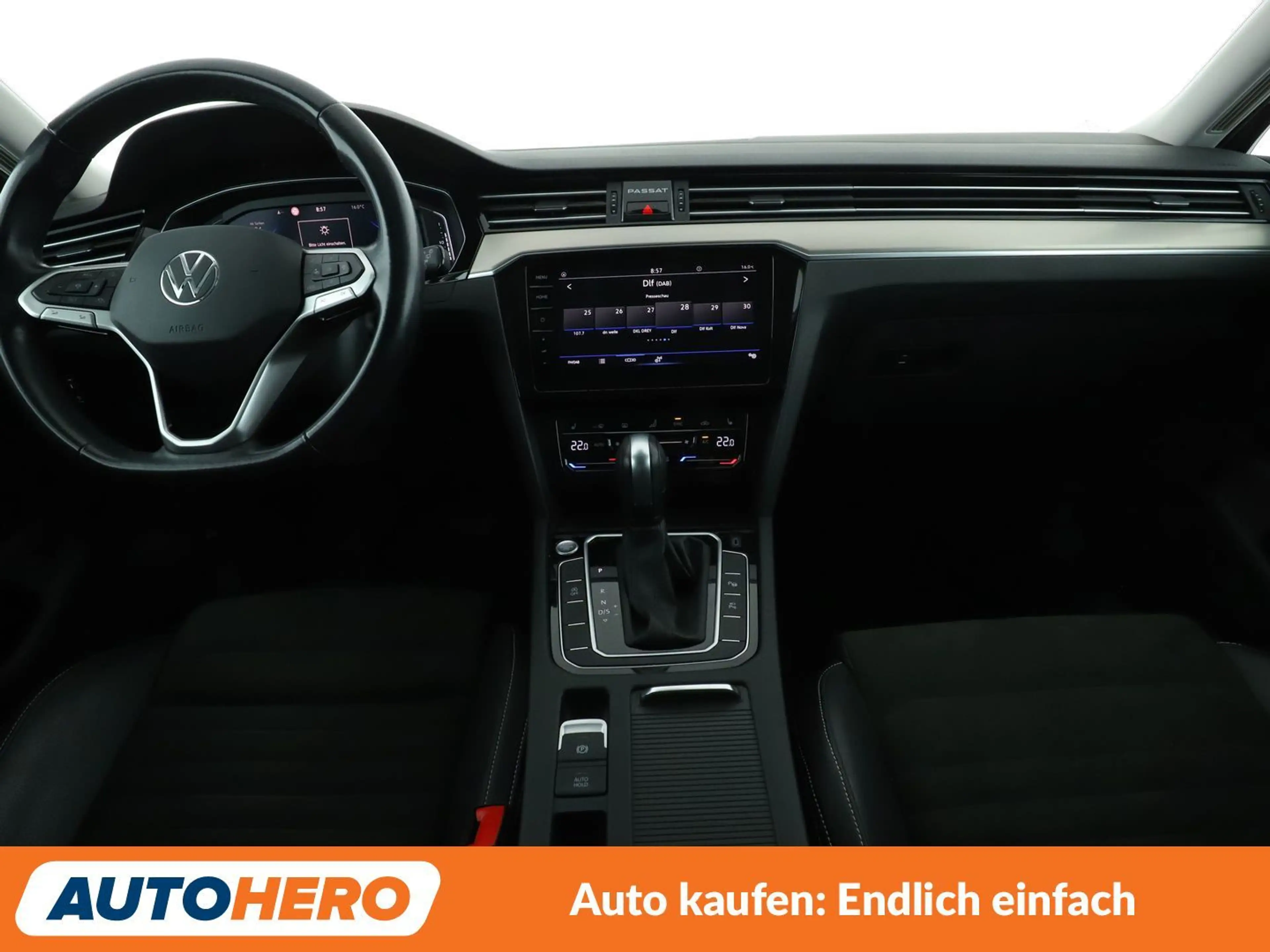 Volkswagen Passat 2.0 TDI Elegance Aut.*NAVI*VC*CAM*SHZ* — photo 12