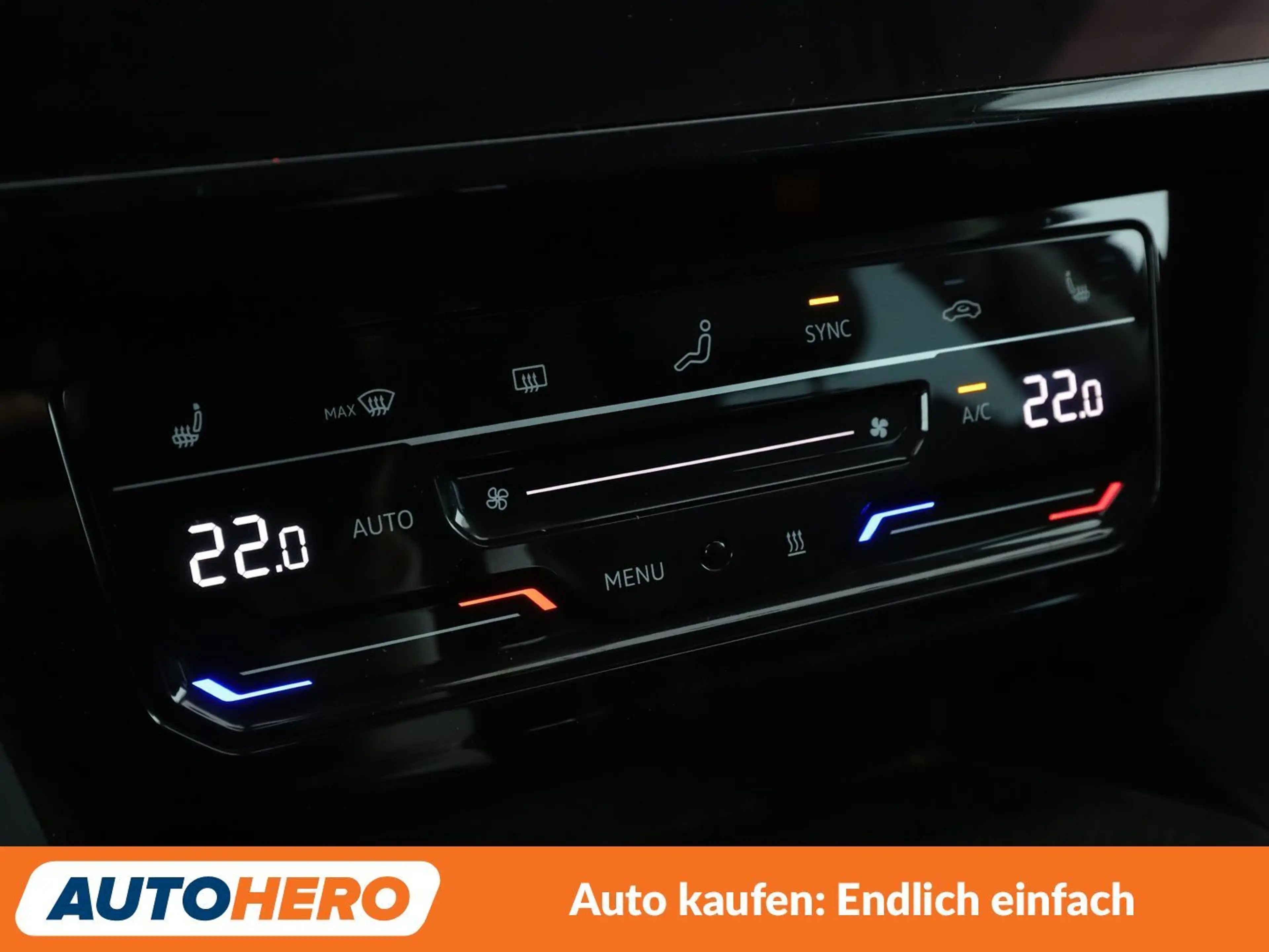 Volkswagen Passat 2.0 TDI Elegance Aut.*NAVI*VC*CAM*SHZ* — photo 23