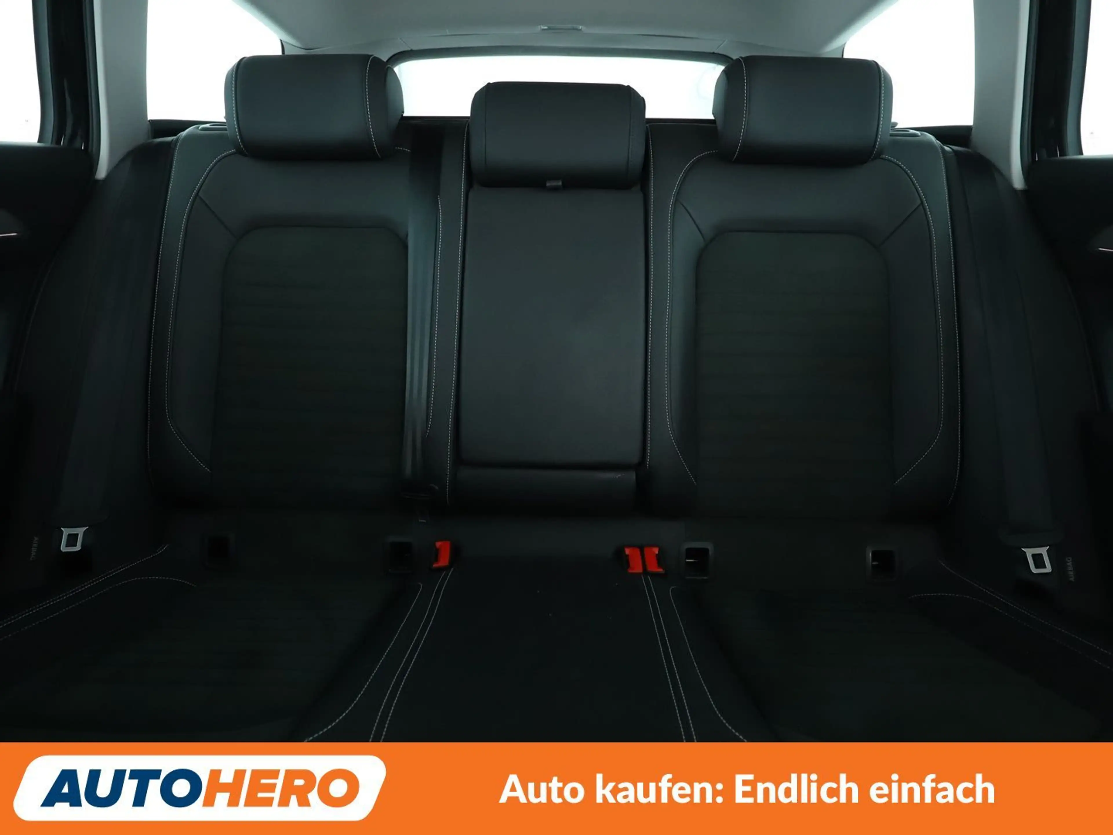 Volkswagen Passat 2.0 TDI Elegance Aut.*NAVI*VC*CAM*SHZ* — photo 15