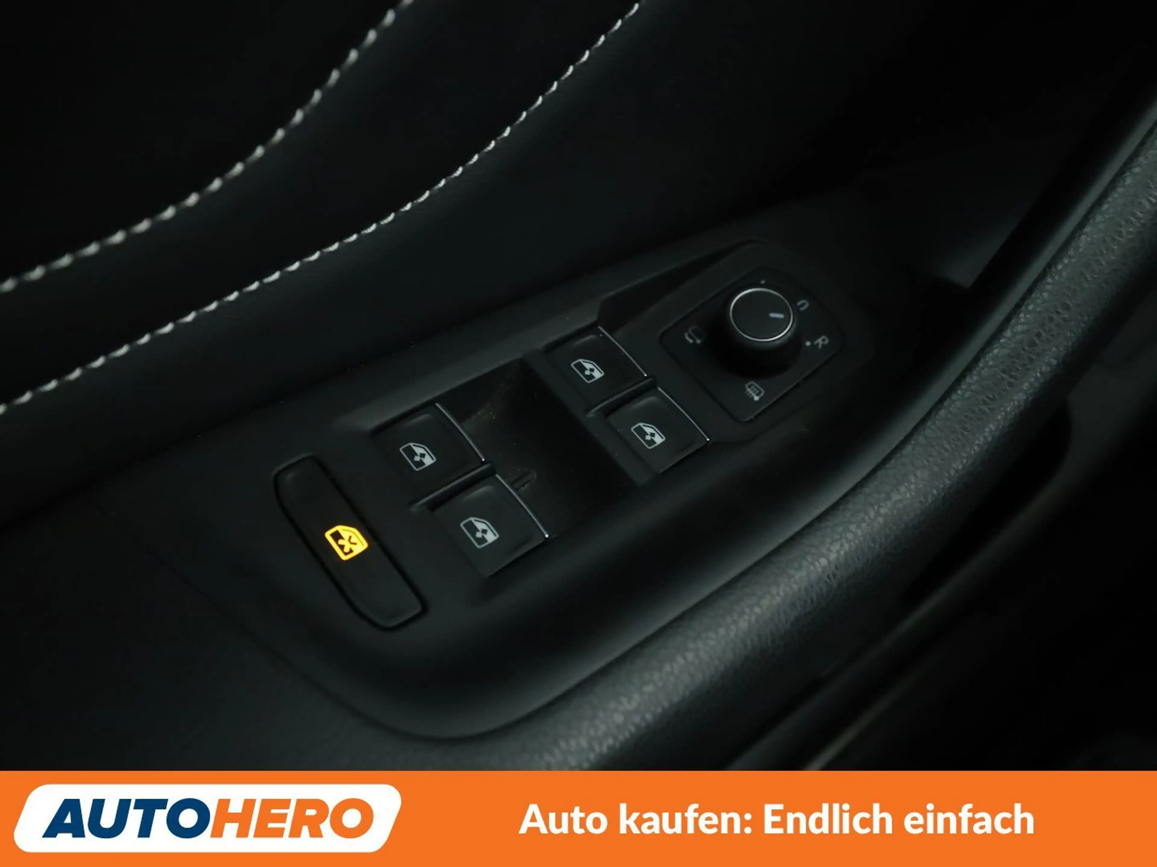 Volkswagen Passat 2.0 TDI Elegance Aut.*NAVI*VC*CAM*SHZ* — photo 25