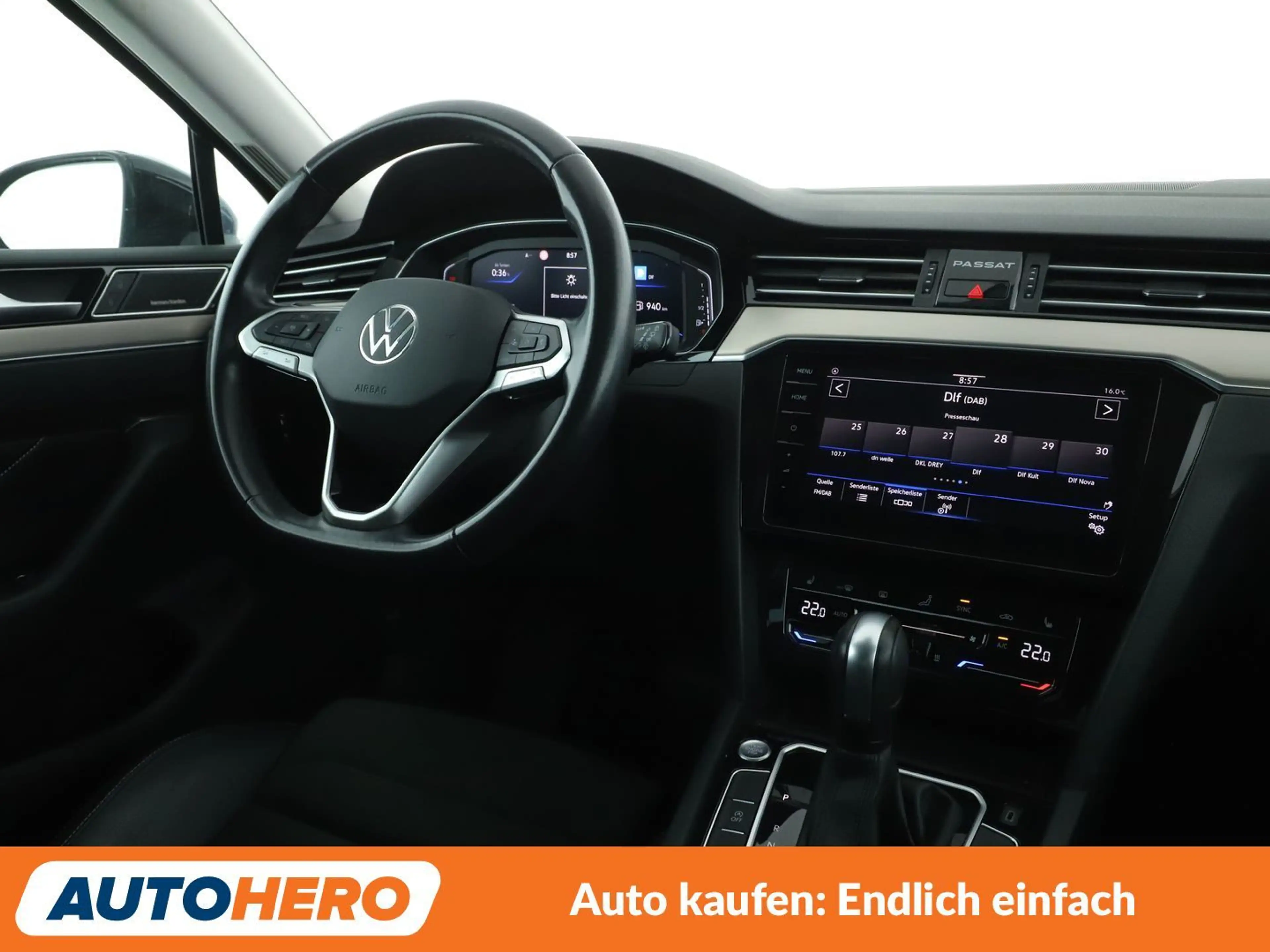 Volkswagen Passat 2.0 TDI Elegance Aut.*NAVI*VC*CAM*SHZ* — photo 13