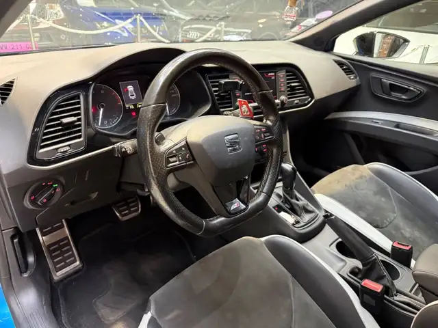 Seat Leon view 9
