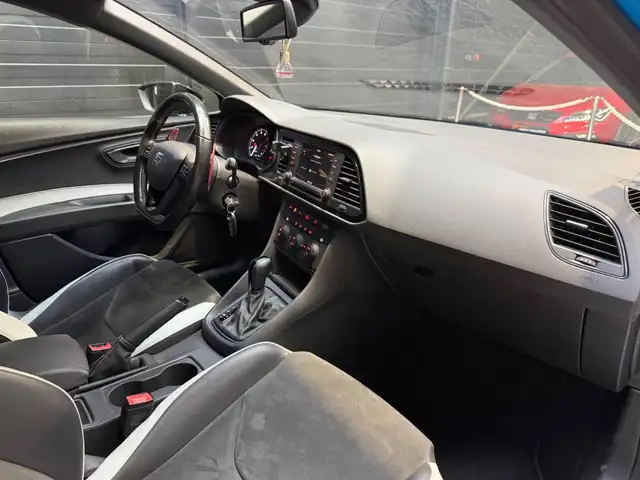 Seat Leon view 14