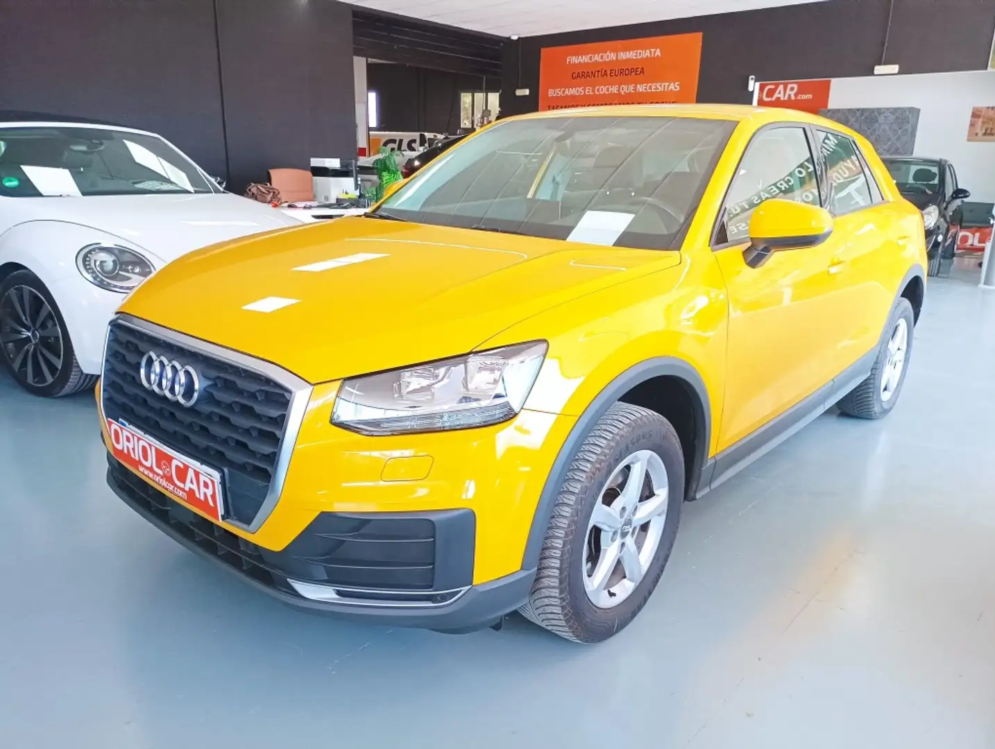 Audi Q2 1.0 TFSI Advanced 85kW(4.75) Gelb - 1