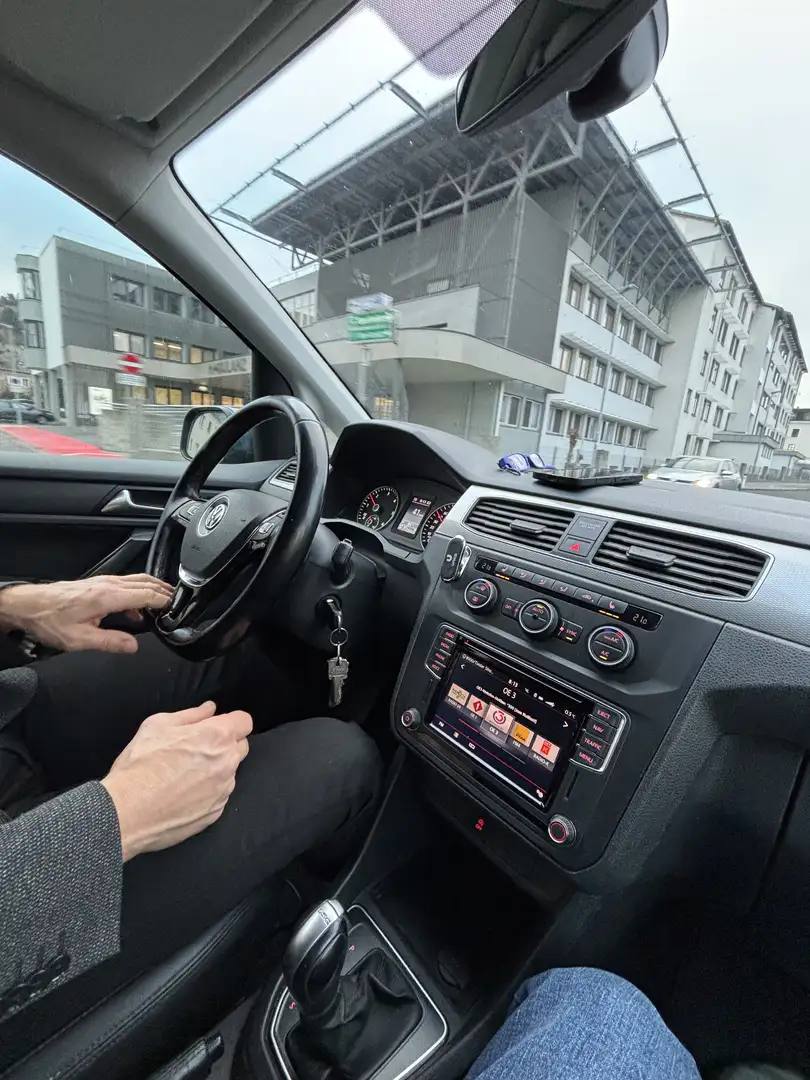 Volkswagen Caddy Kombi Comfortline 2,0 TDI DSG - 2