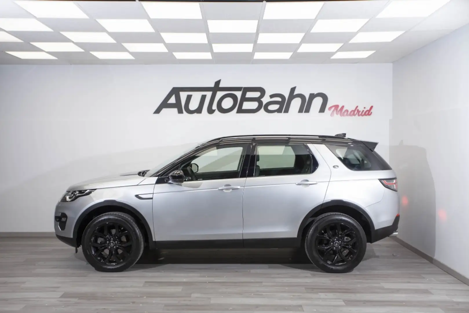 Land Rover Discovery Sport 2.0TD4 HSE AWD Auto 180 Gris - 2