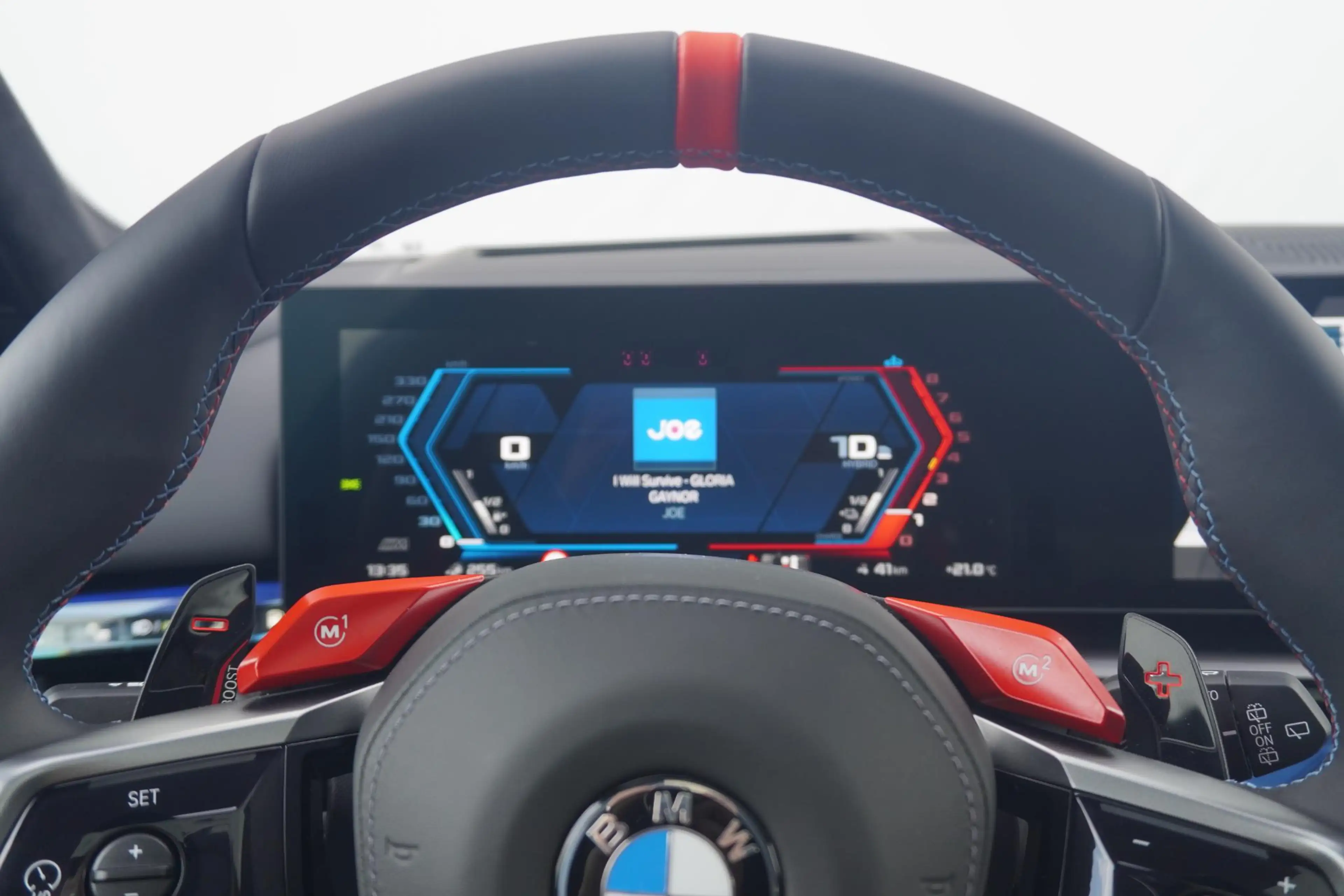 BMW M5 Touring | M Driver's Pack | M Carbon-keramische re — photo 12