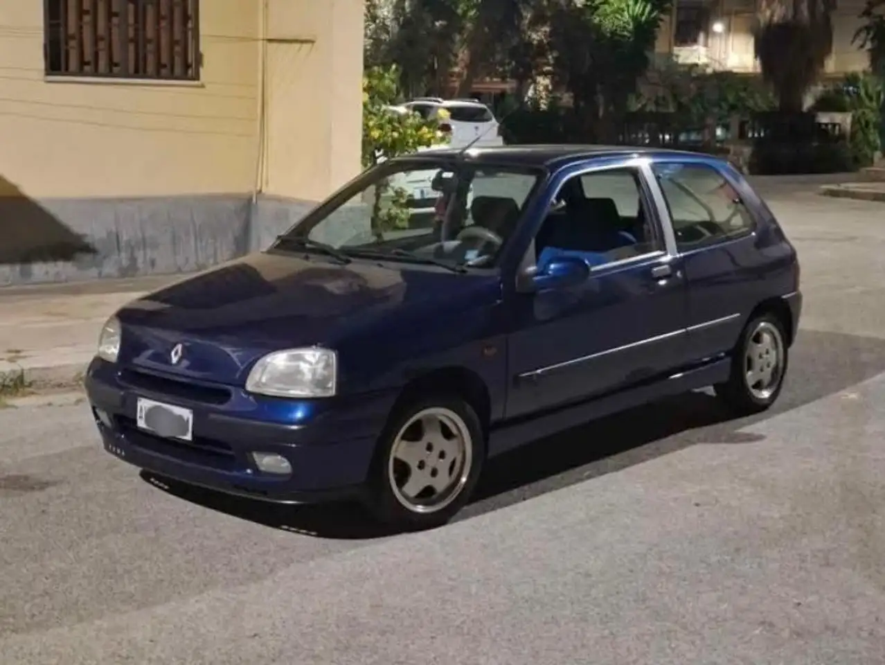 Renault Clio 3p 1.4 s, foto 1
