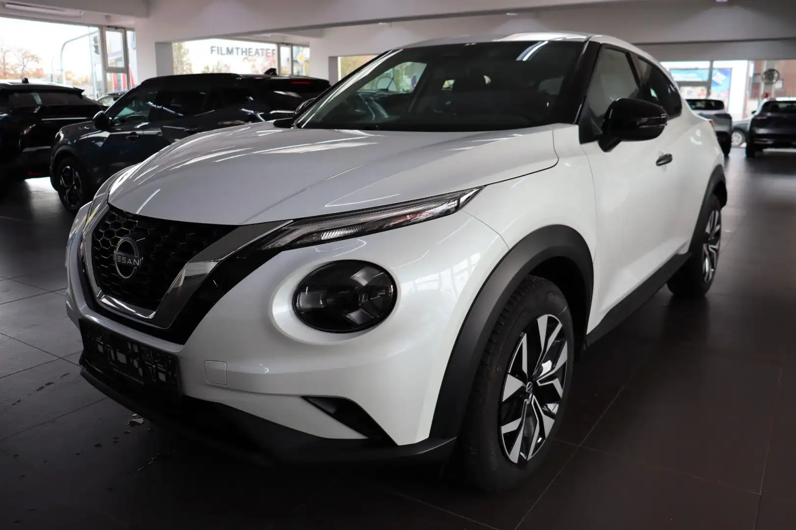 Nissan Juke 1.0 AT MJ2025 Carpl LED Klimaaut SHZ SOFORT White - 1
