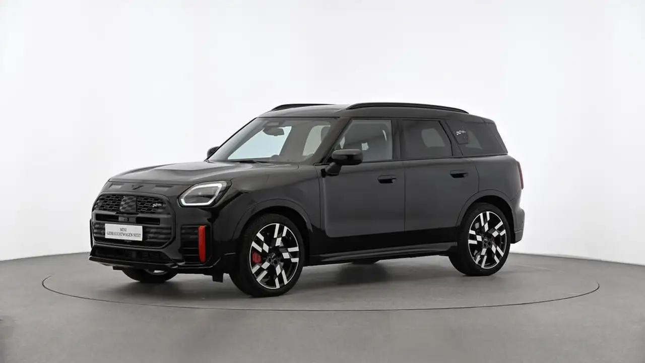 MINI JCW Countryman All4 John Cooper Works Trim 2025 — миниатюра 1
