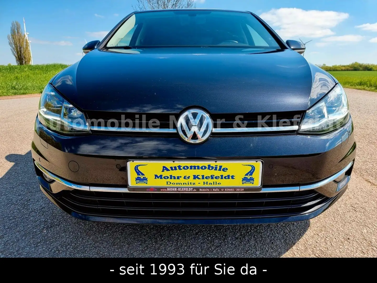 Volkswagen Golf VII Lim. ACT Highline*LED*QI*AMBIENTE*NAVI* Schwarz - 2