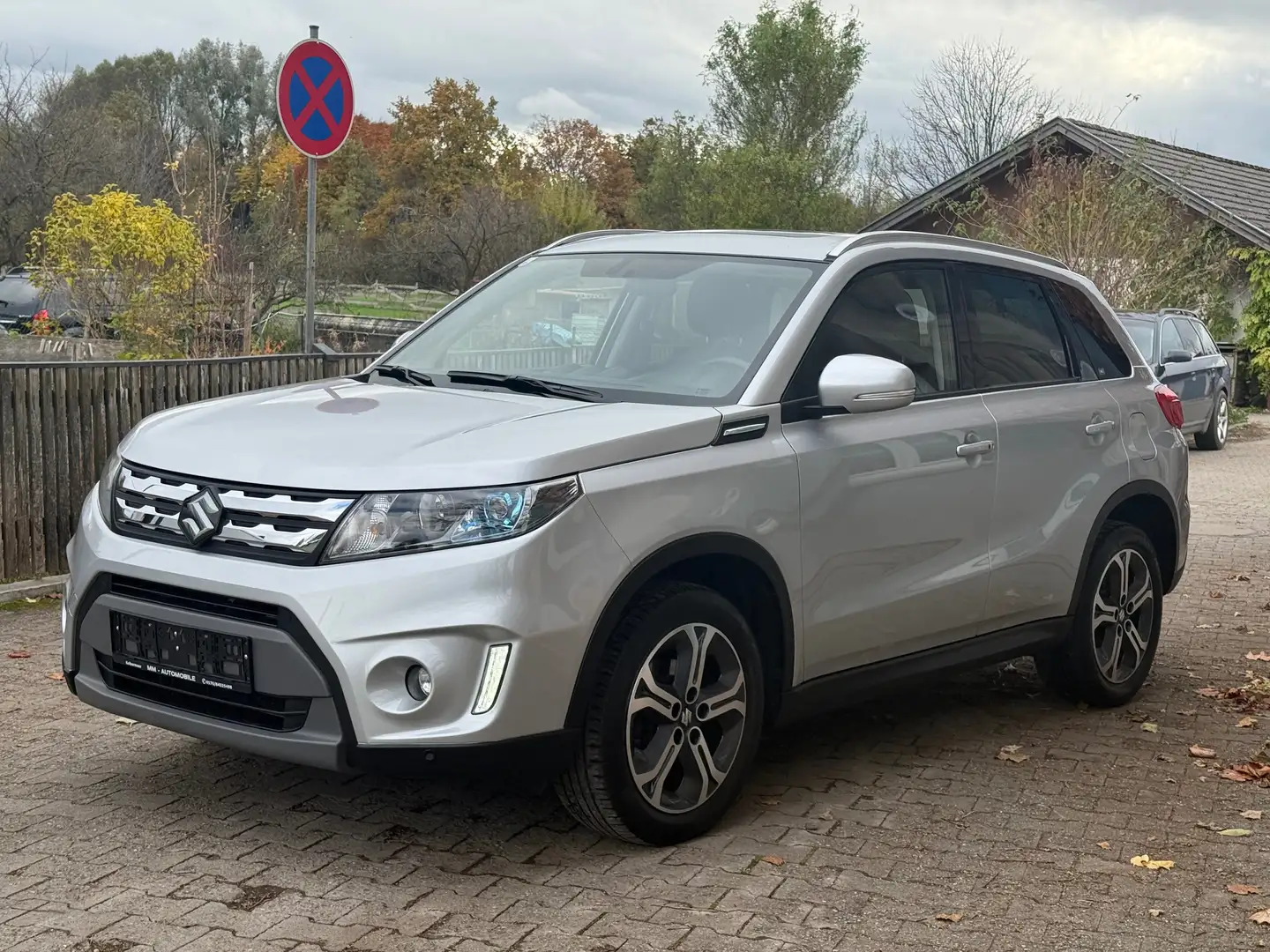 Suzuki Vitara 1.6 Comfort 4x4 Silber - 2