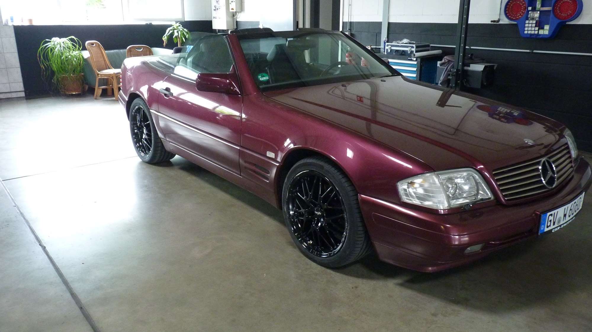 Second hand Mercedes Benz Sl-Class 280