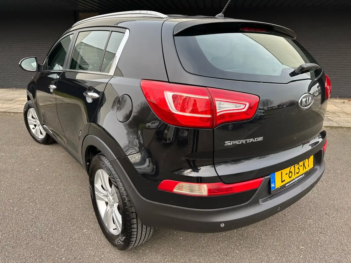 Kia Sportage 1.6 GDI X-tra // Grote beurt + 4 nieuwe banden geh Zwart - 2