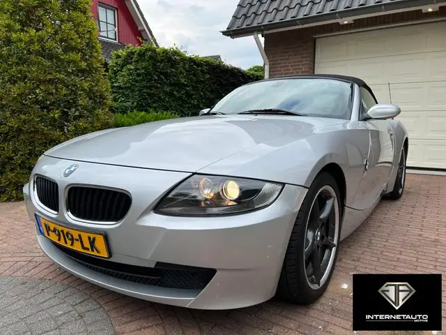 BMW Z4 2.0i ROADSTER LEER, 18", STOELVERWARMING!