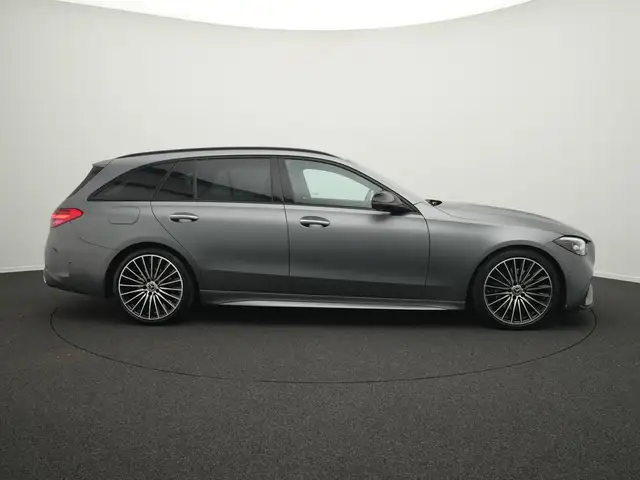 Mercedes-Benz C-Class view 5