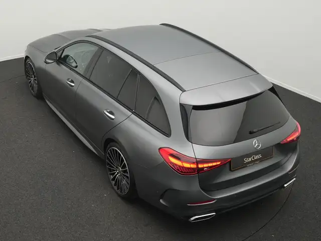 Mercedes-Benz C-Class view 13