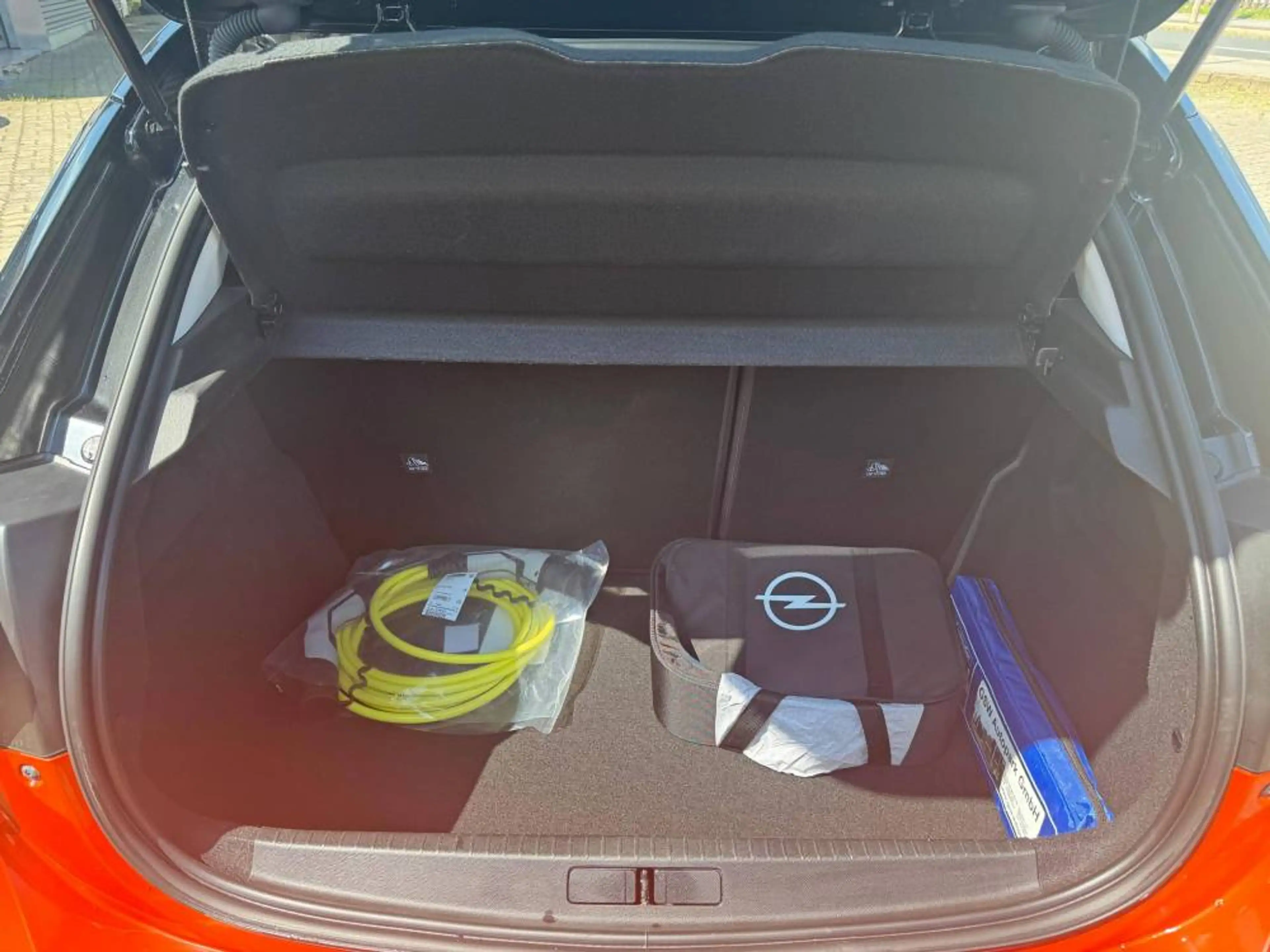 Opel Corsa-e CORSA-e 100KW Elegance — photo 10