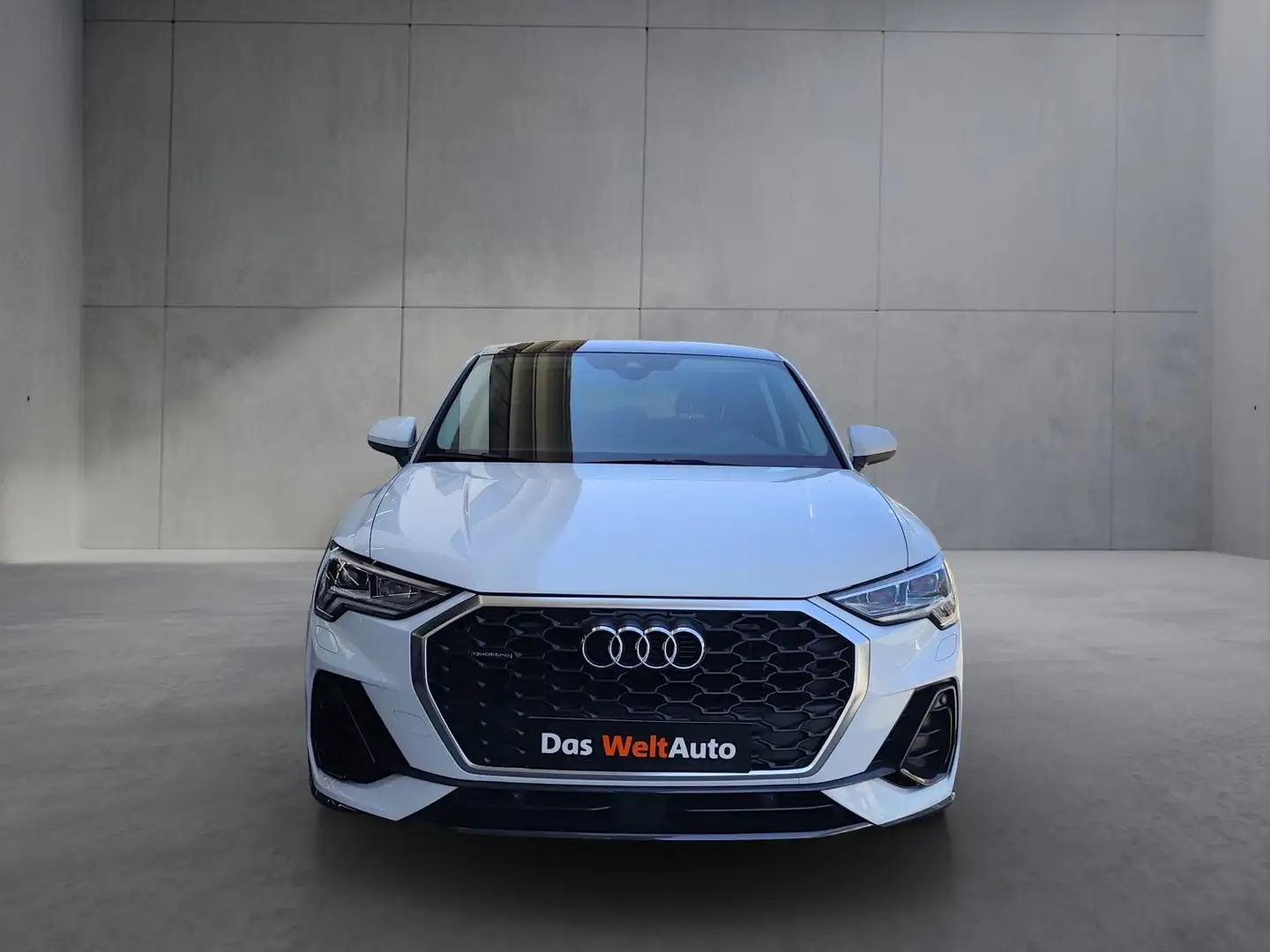 Audi Q3 40 TDI quattro Weiß - 2