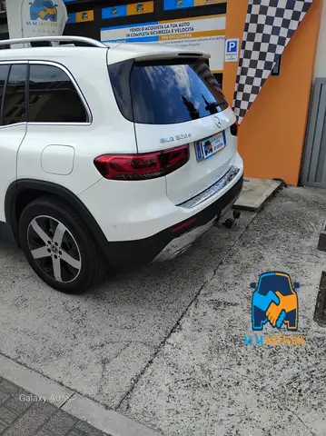 Mercedes-Benz GLB view 11