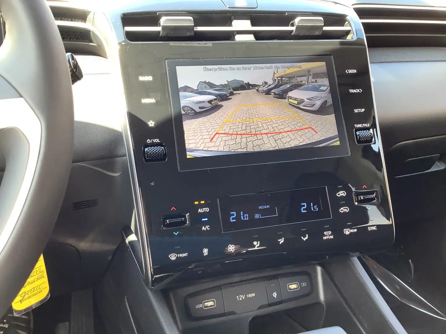 Hyundai TUCSON 1,6 T-GDI Mild-Hybrid Automatik Gris - 2
