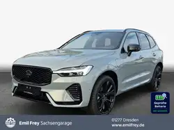 Volvo XC60 XC60 T6 AWD Plug in Hybrid Plus Black Edition Pano