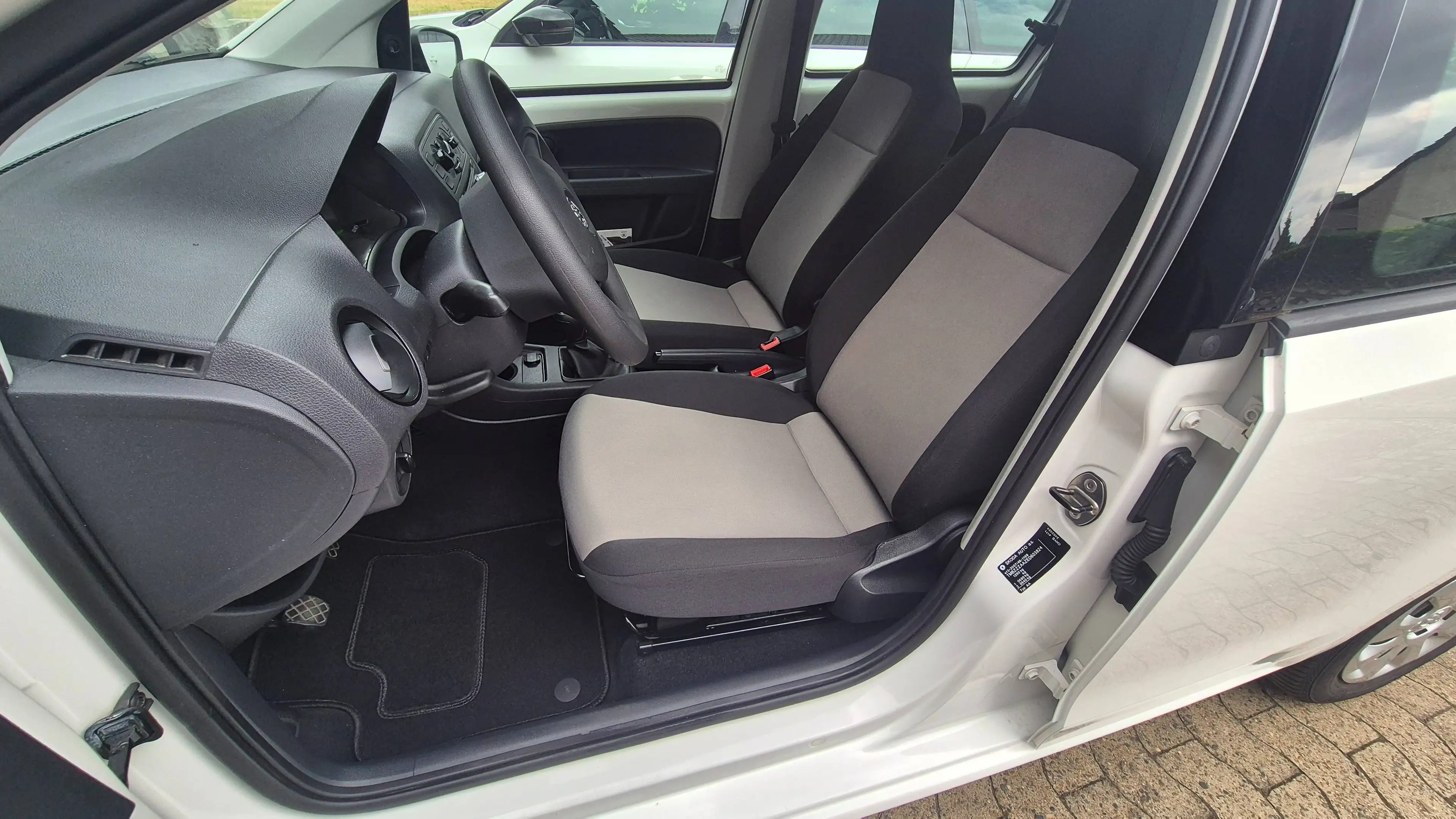 Skoda Citigo 1.HAND TÜV NEU — photo 12