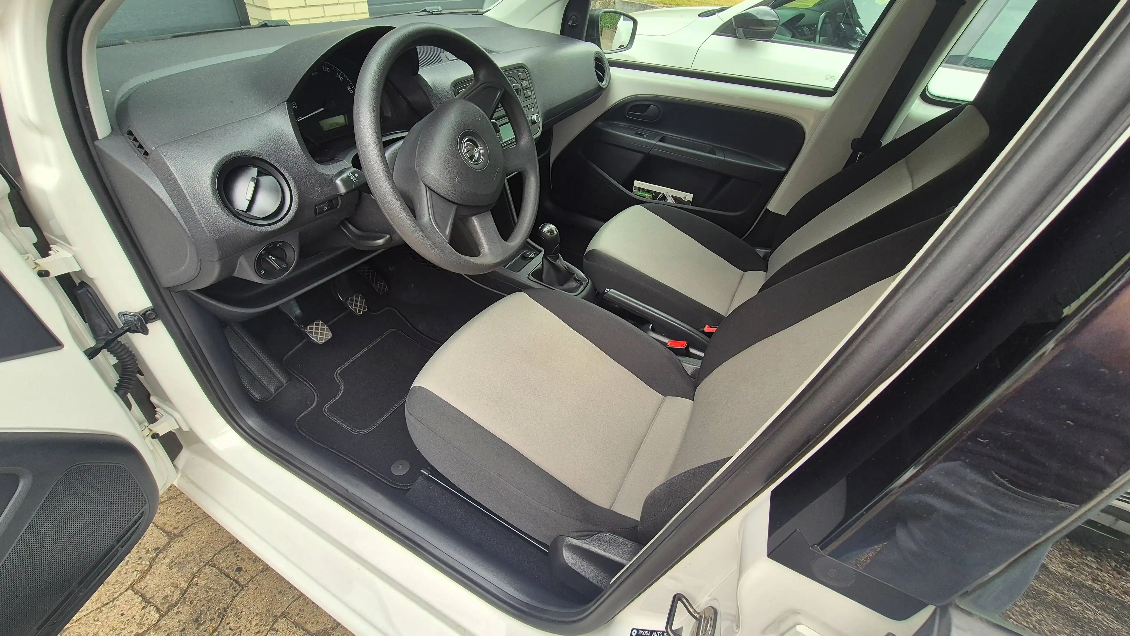 Skoda Citigo 1.HAND TÜV NEU — photo 10