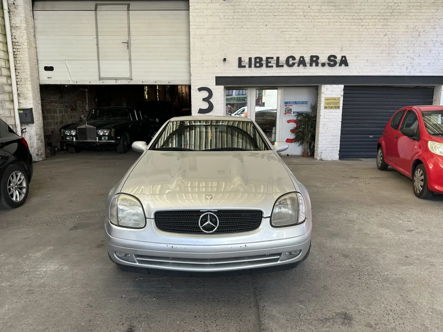 Mercedes-Benz SLK 200 *Automatique* Grau - 2