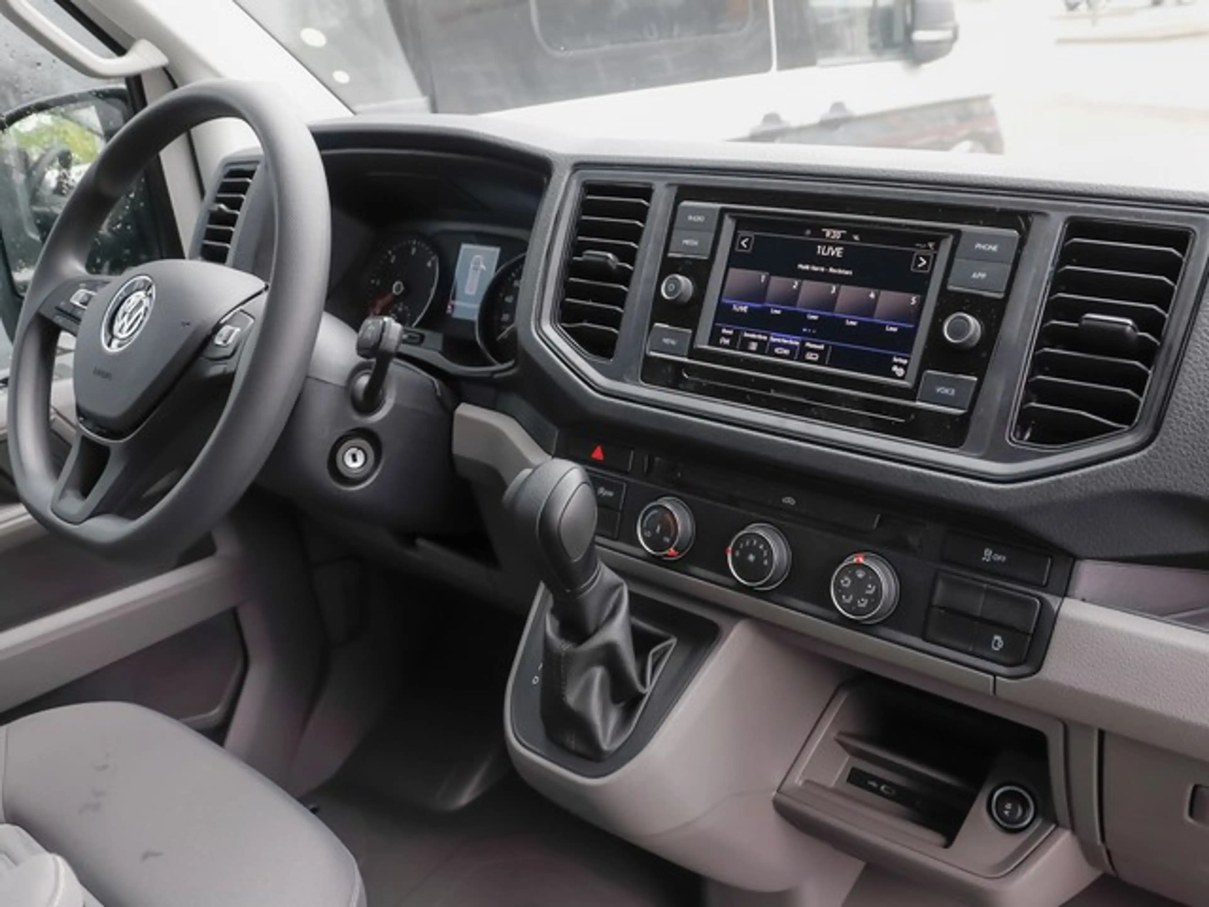 Volkswagen Grand California 680 2,0 l TDI Happy Van Multi-Lenkrad/ Tempomat... — photo 5