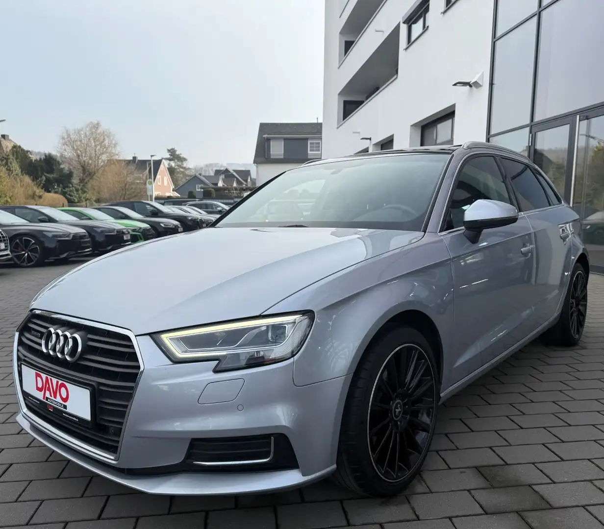 Audi A3 Sportback 2.0 TDI quattro design/Pano/LED/AHK Silber - 1
