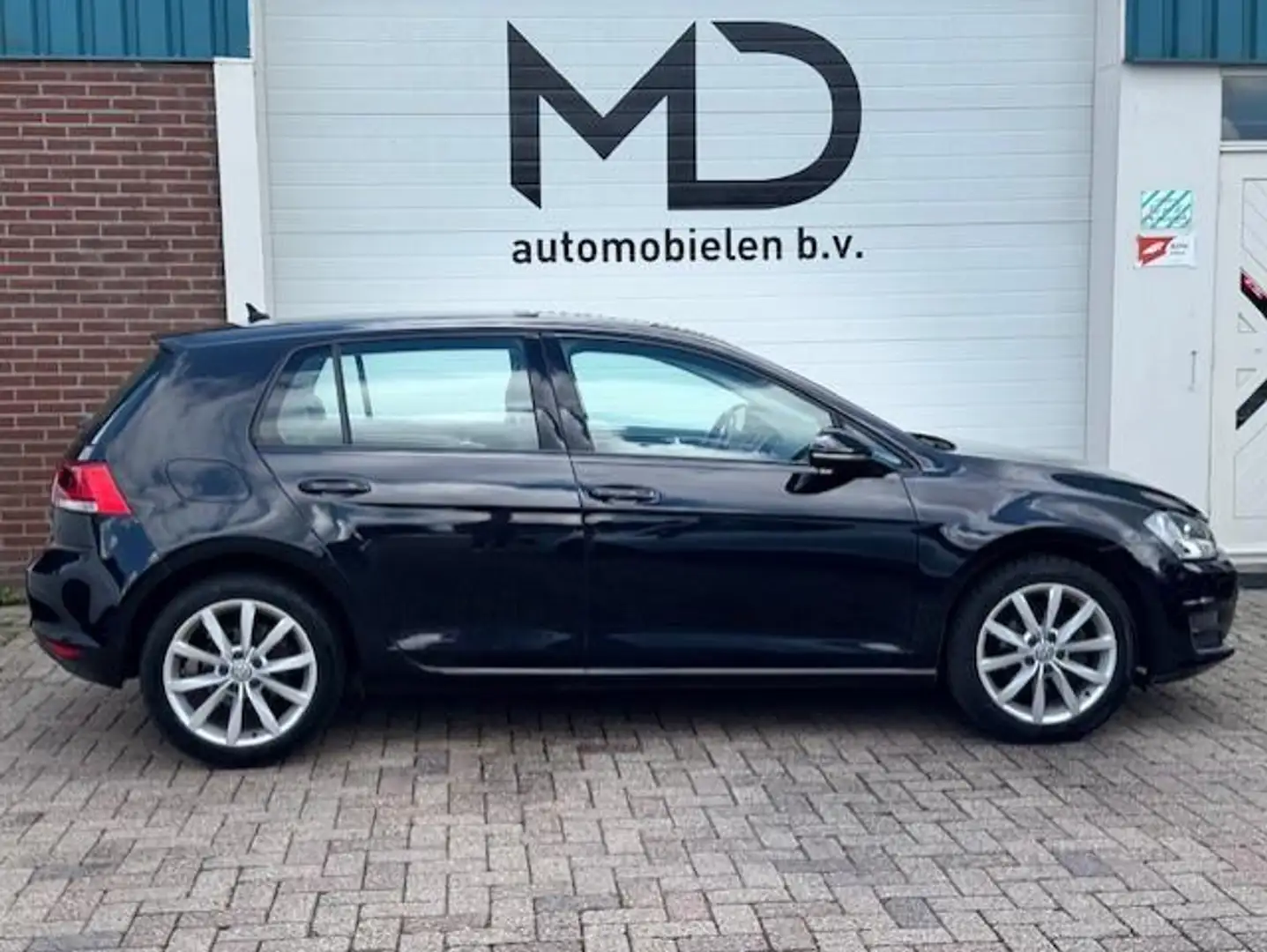 Volkswagen Golf 1.6 TDI Business Edition R - Camera - Cruise Schwarz - 2
