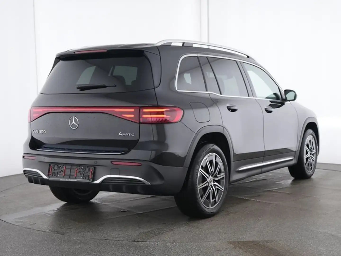 Mercedes-Benz EQB 300 4M AMG+7-SITZER+19"AMG+360°-KAM+VOR-DIST Schwarz - 2