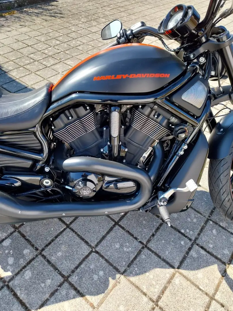 Harley-Davidson Night Rod VRSCDX - 1