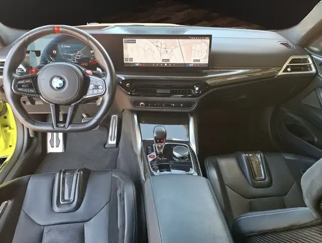 BMW M4 view 5