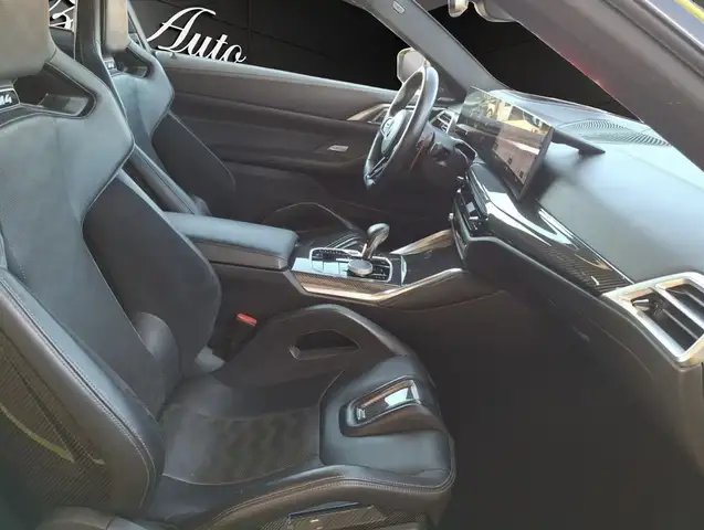 BMW M4 view 9