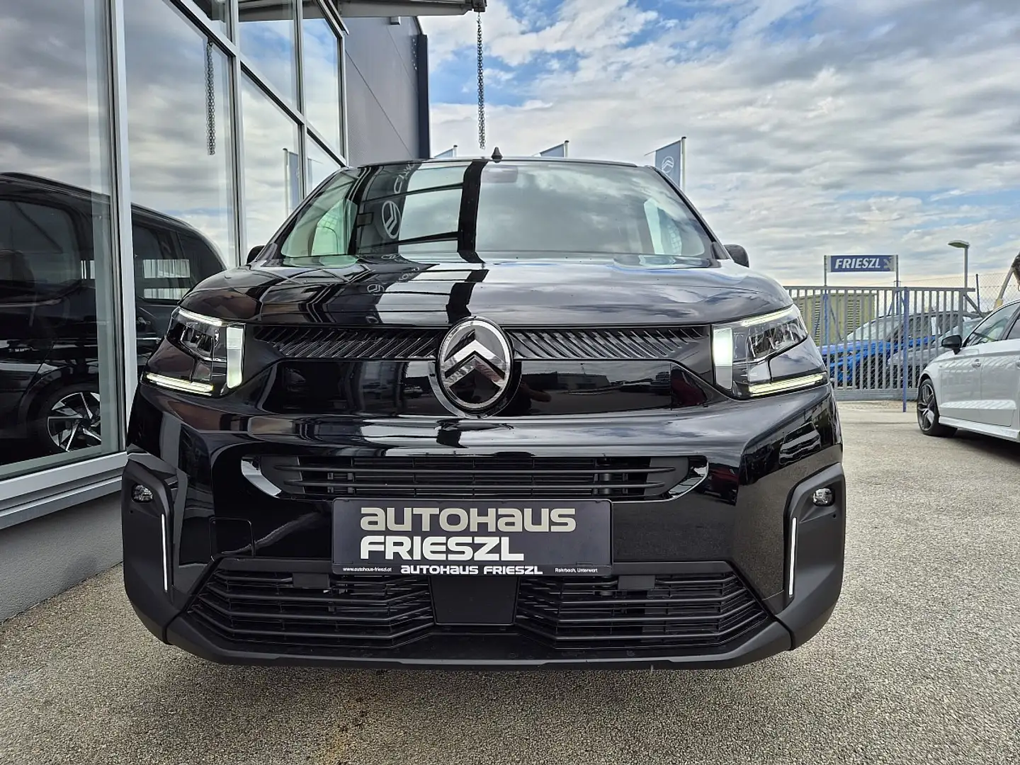 Citroen Berlingo Van Blue HDi 130 S&S M Plus Aut. Schwarz - 2