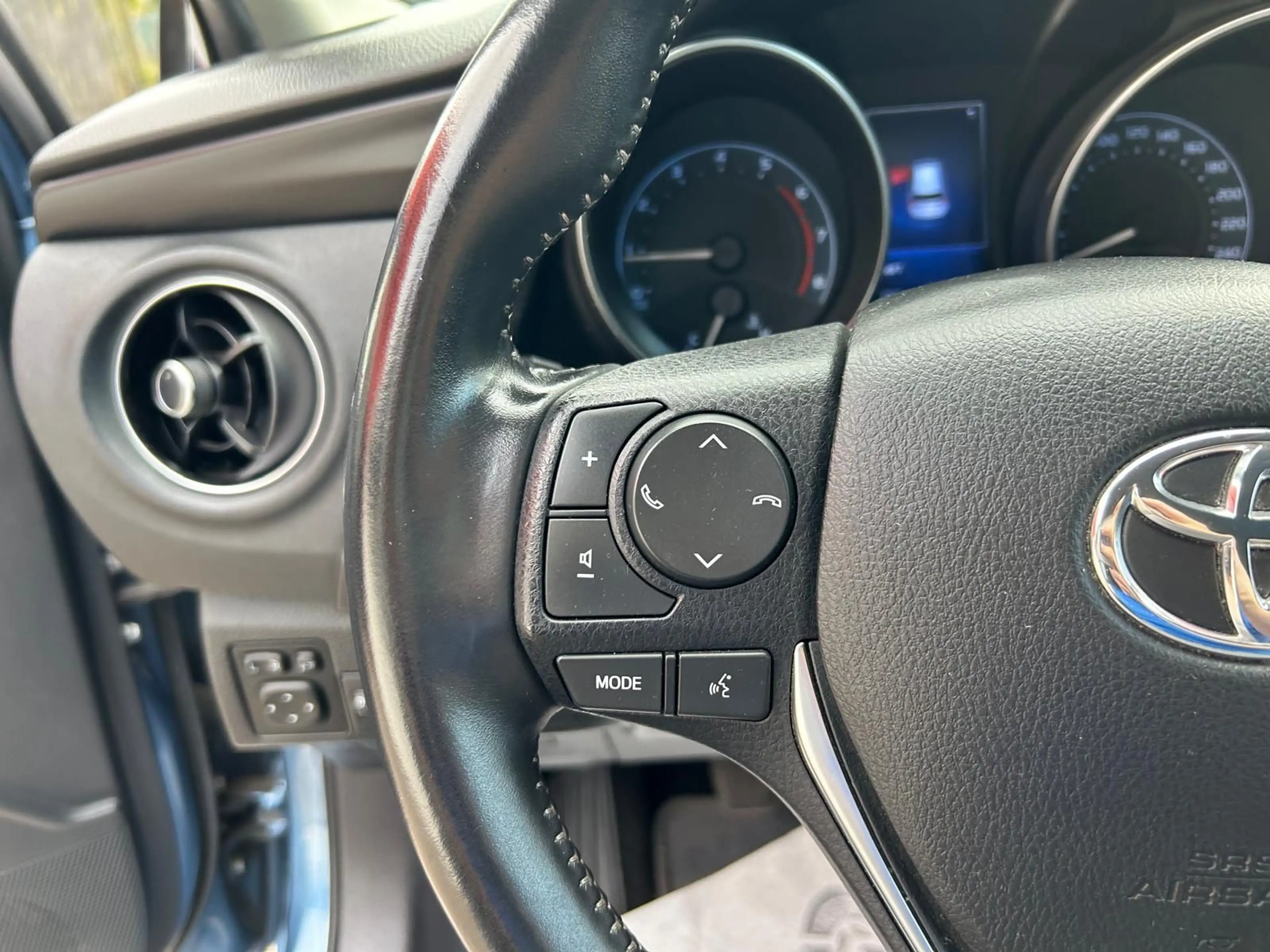 Toyota Auris Edition-S+/SHZ/TEMP/KAM/GJR/LMF/KLIMAAUT — photo 15