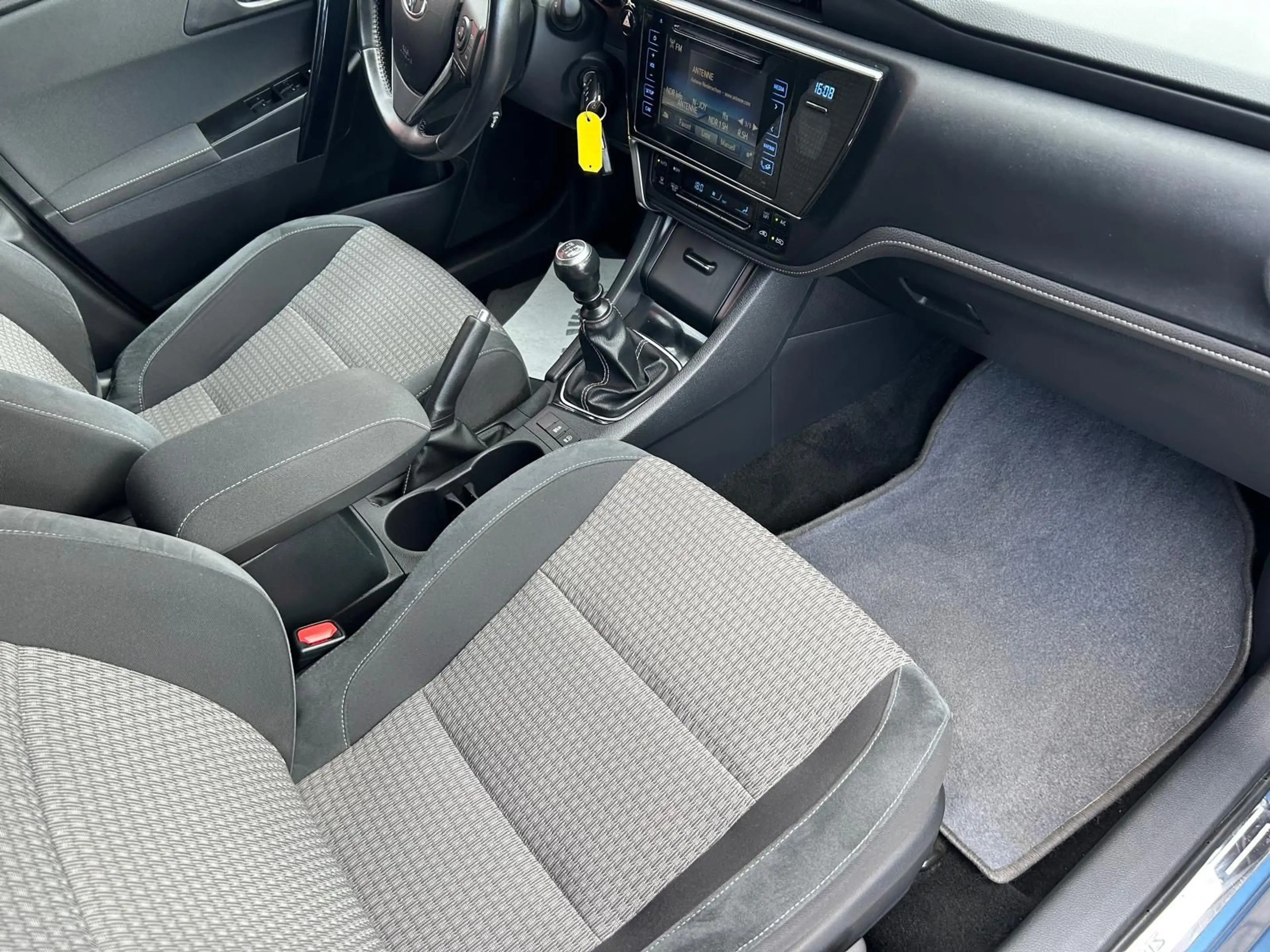 Toyota Auris Edition-S+/SHZ/TEMP/KAM/GJR/LMF/KLIMAAUT — photo 12