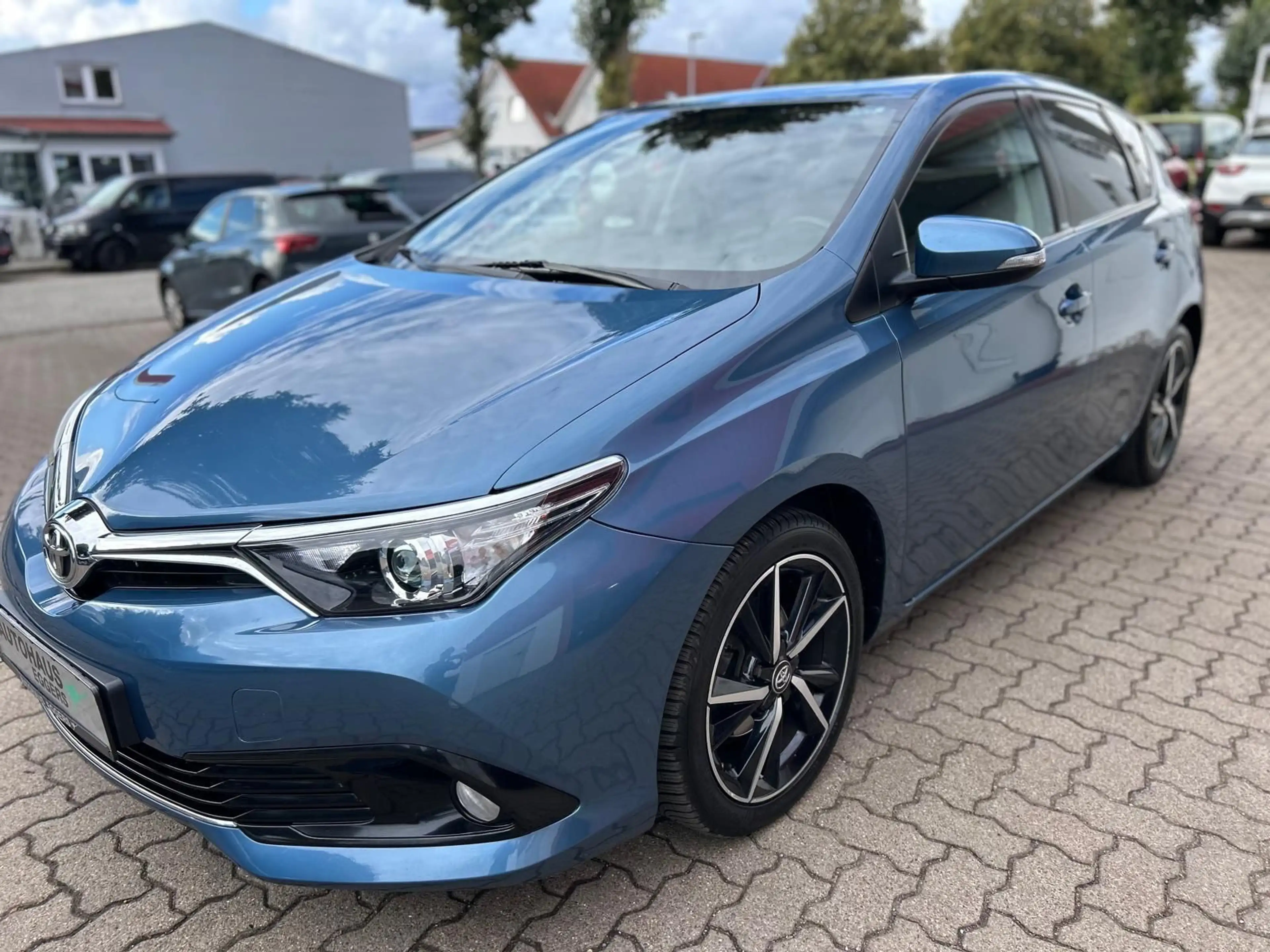 Toyota Auris Edition-S+/SHZ/TEMP/KAM/GJR/LMF/KLIMAAUT — photo 2