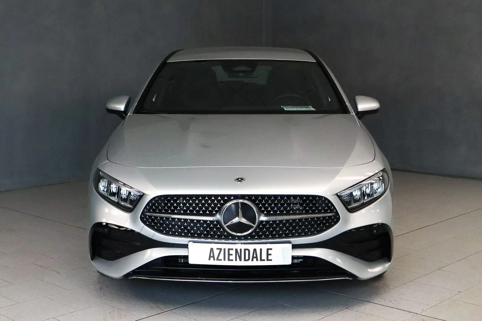 Mercedes-Benz A 200 A 200 A200D AUTO PREMIUM AMG LINE Grigio - 2