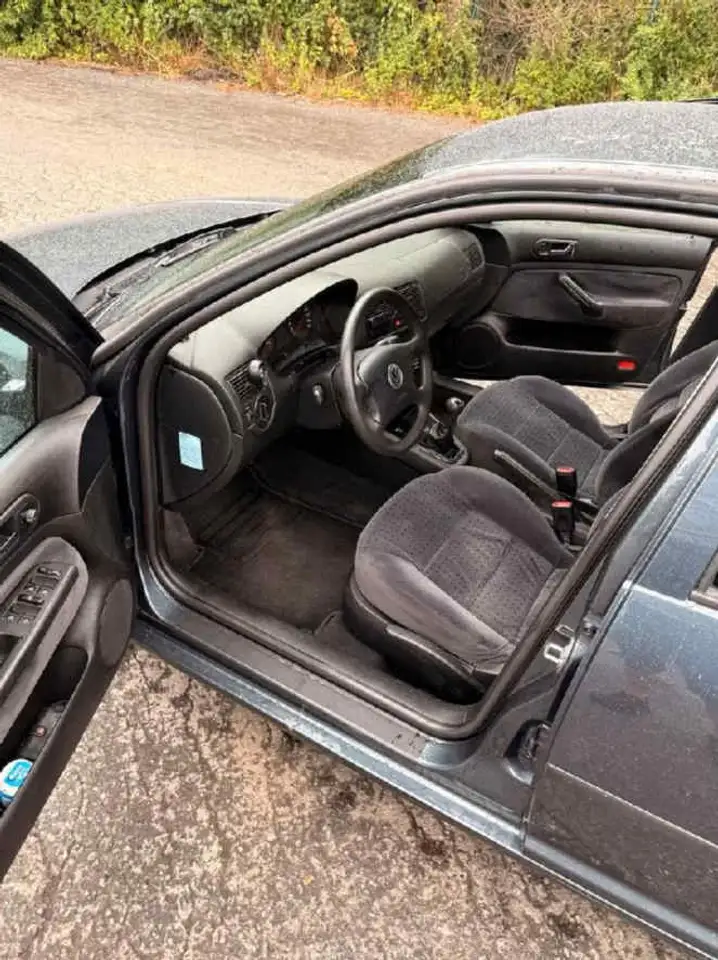 Volkswagen Golf 4 1.6 SR TÜV bis 02.2028, foto 2