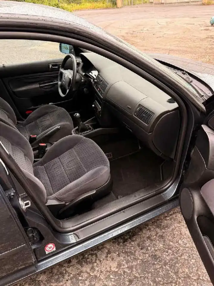 Volkswagen Golf 4 1.6 SR TÜV bis 02.2028, foto 5