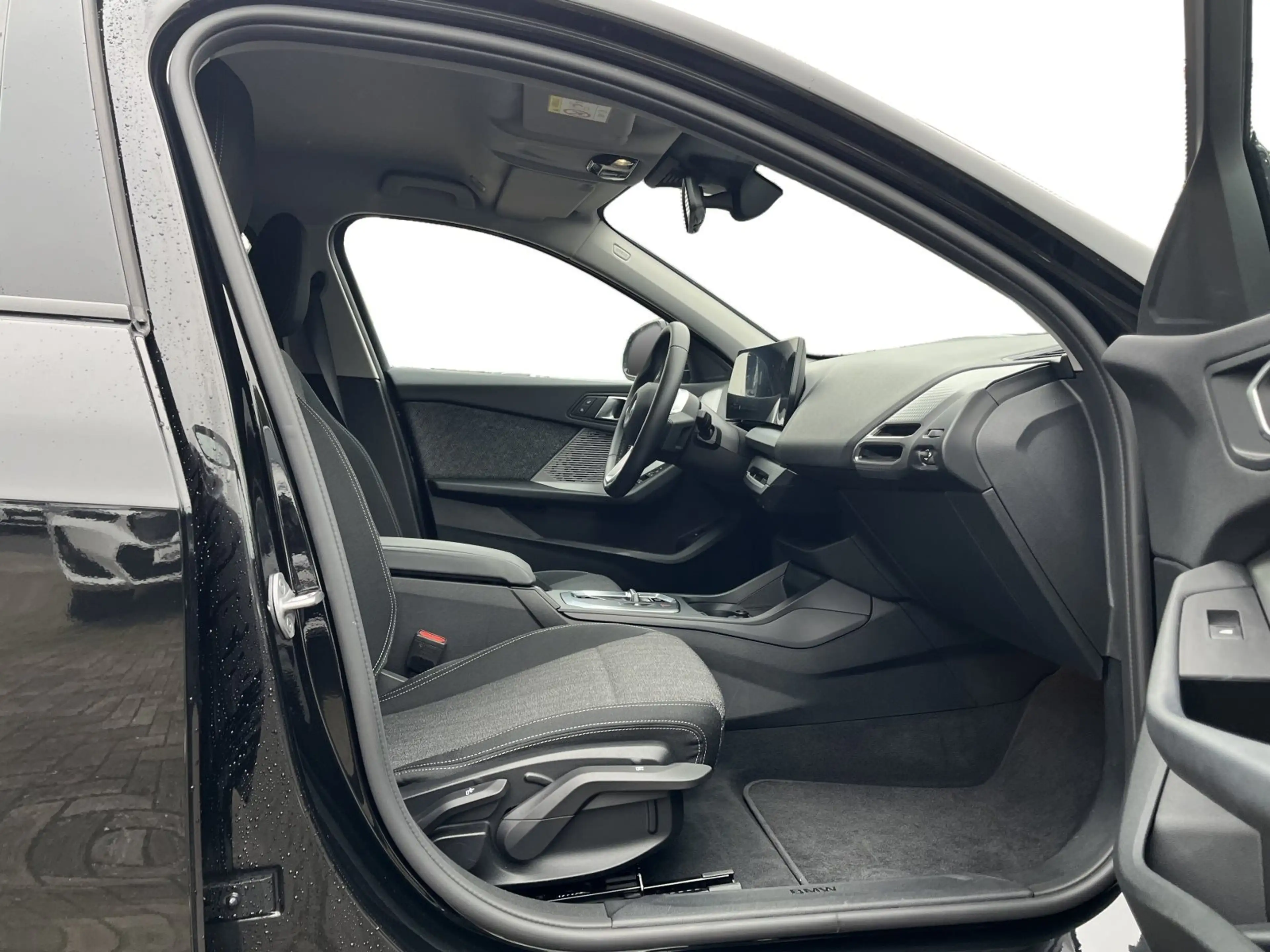 BMW 120 AHK RFK LED SHZ TEMPOMAT DAB ABS ALU ESP ZV. — photo 20
